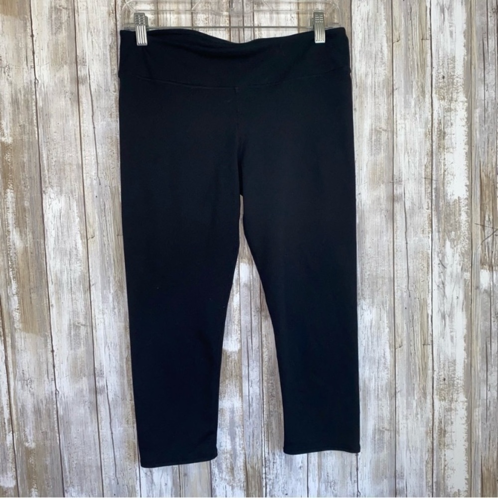 Fabletics Black Cropped Leggings - Picture 1 of 5